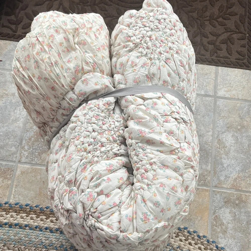 Anthropologie Dahlia Cotton Voile Floral Printed Textured Quilt Size Queen NWT